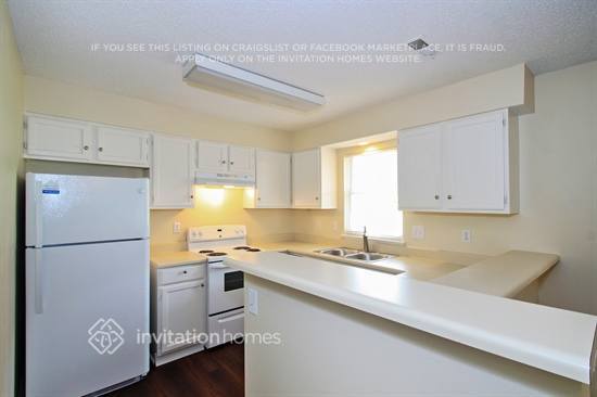 Foto del edificio - 9411 White Cedar Ct
