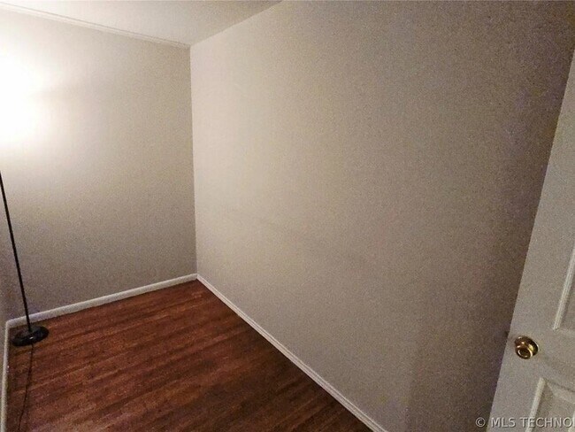 Foto del edificio - 6715 E 27th Pl