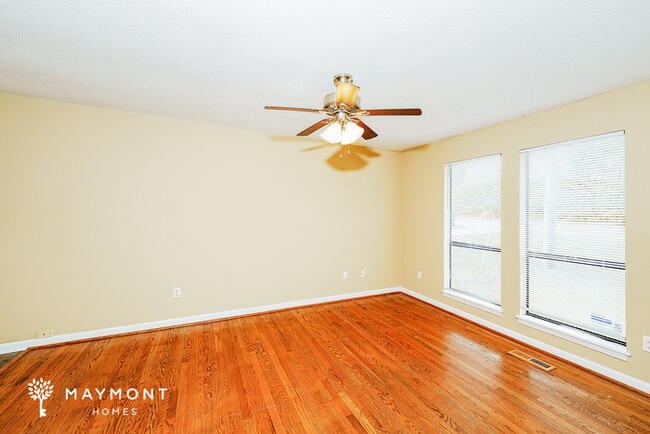 Foto del edificio - 1157 Thompson Rd