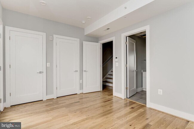 Foto del edificio - 911 Evarts St NE