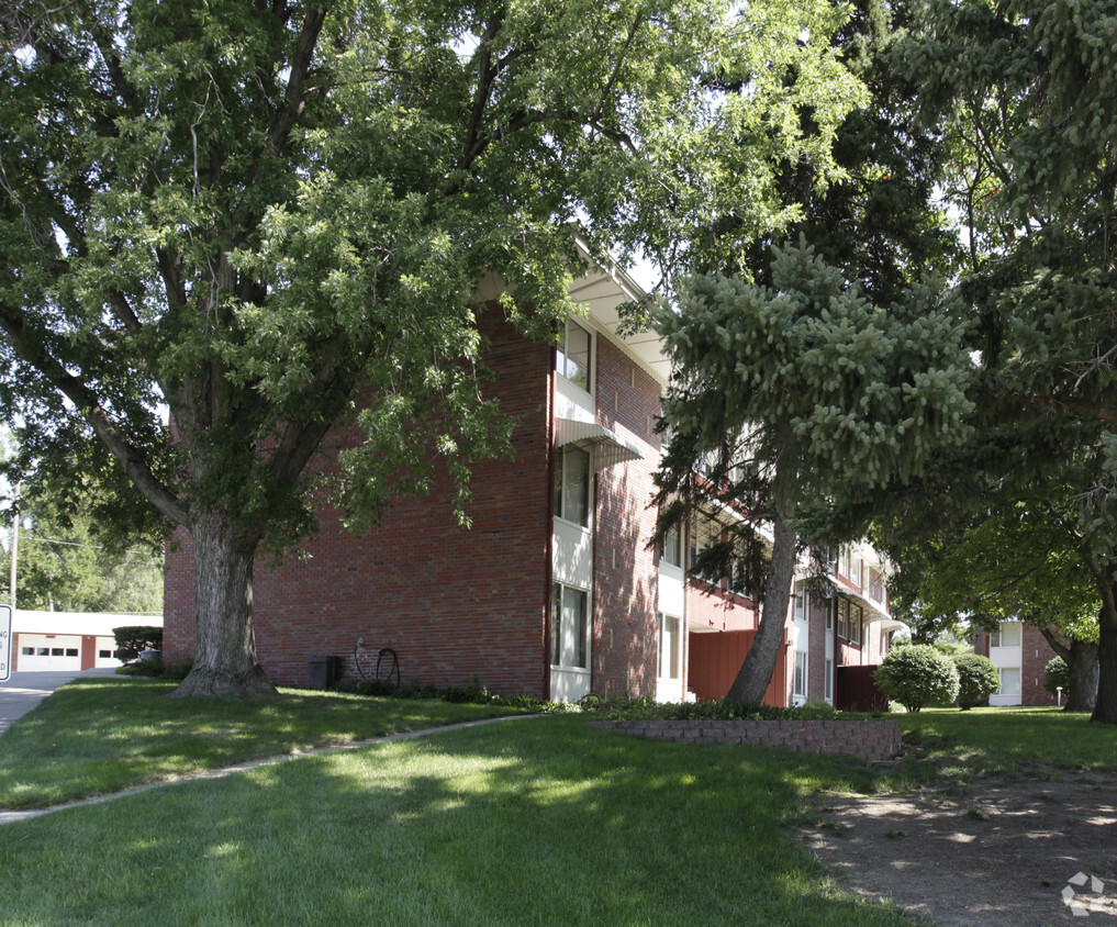 Building Photo - Walnut Hill Apartments