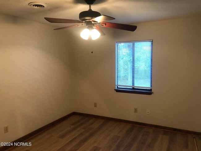 Foto del edificio - 202 Cedar Ridge Ln