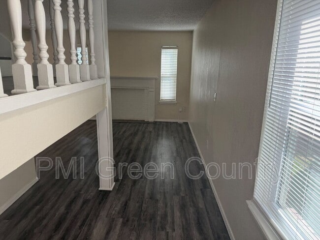 Foto del edificio - 9121 E 69th Pl