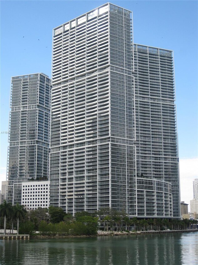 Primary Photo - 485 Brickell Ave