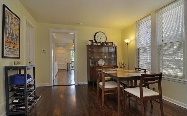 Foto del edificio - 2224 W Melrose St