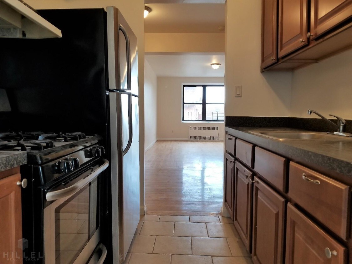 3415 Parsons Blvd Unit 6L, Flushing, NY 11354 Condo for Rent in