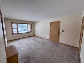 Building Photo - 5224 W Forest Home Ave