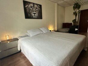 Building Photo - 2426 S 19th St