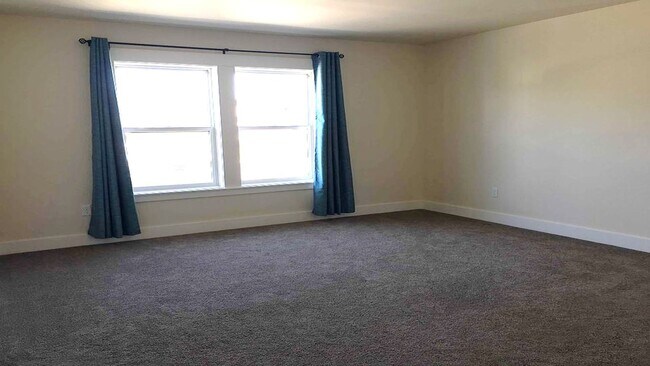 Foto del edificio - 4 bedroom, 3 bath home in Josephine Crossing