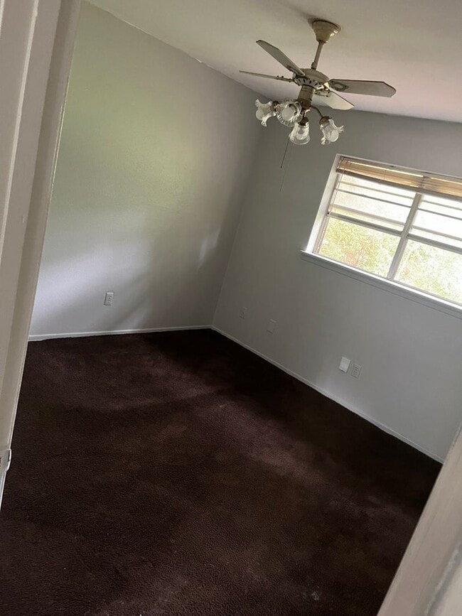 Building Photo - 4235 Madera Dr
