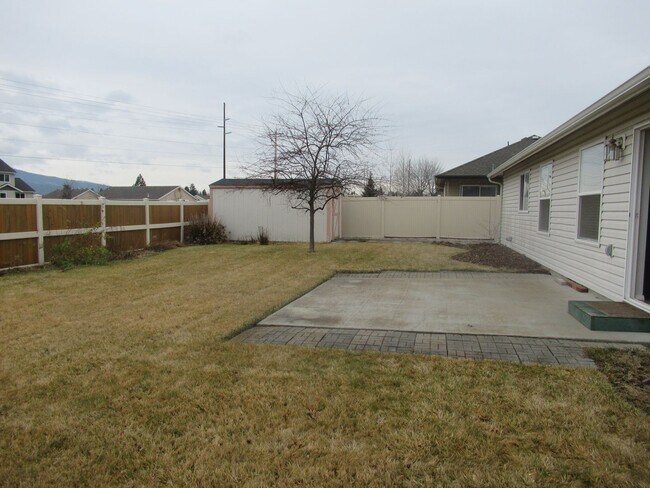 Building Photo - Beautiful home in Fieldstone Post falls