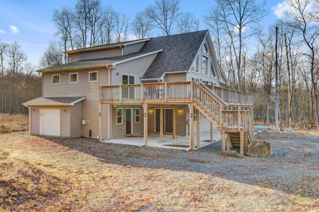 Primary Photo - 1442 Arrowhead Dr