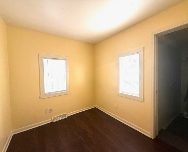 Building Photo - 1610 Goldenrod Terrace