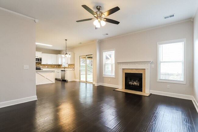 Building Photo - 211 Ascott Ln