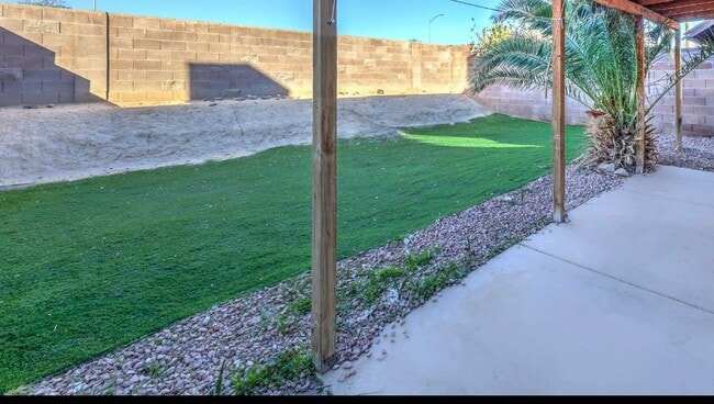 Building Photo - 4420 Shalimar Ave