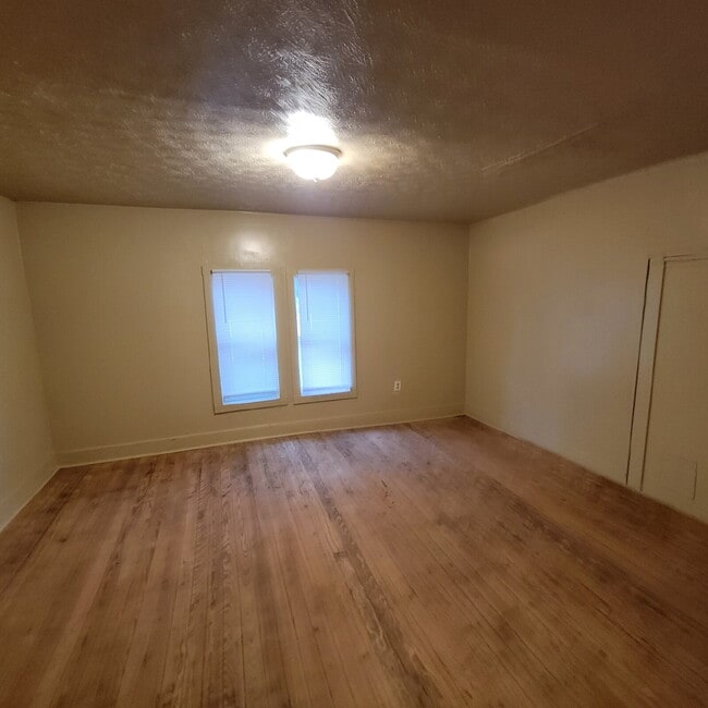 Building Photo - 3BR House near Fountain Square area!