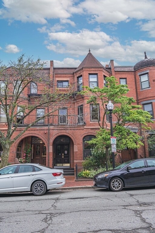 Foto del edificio - 237 W Newton St