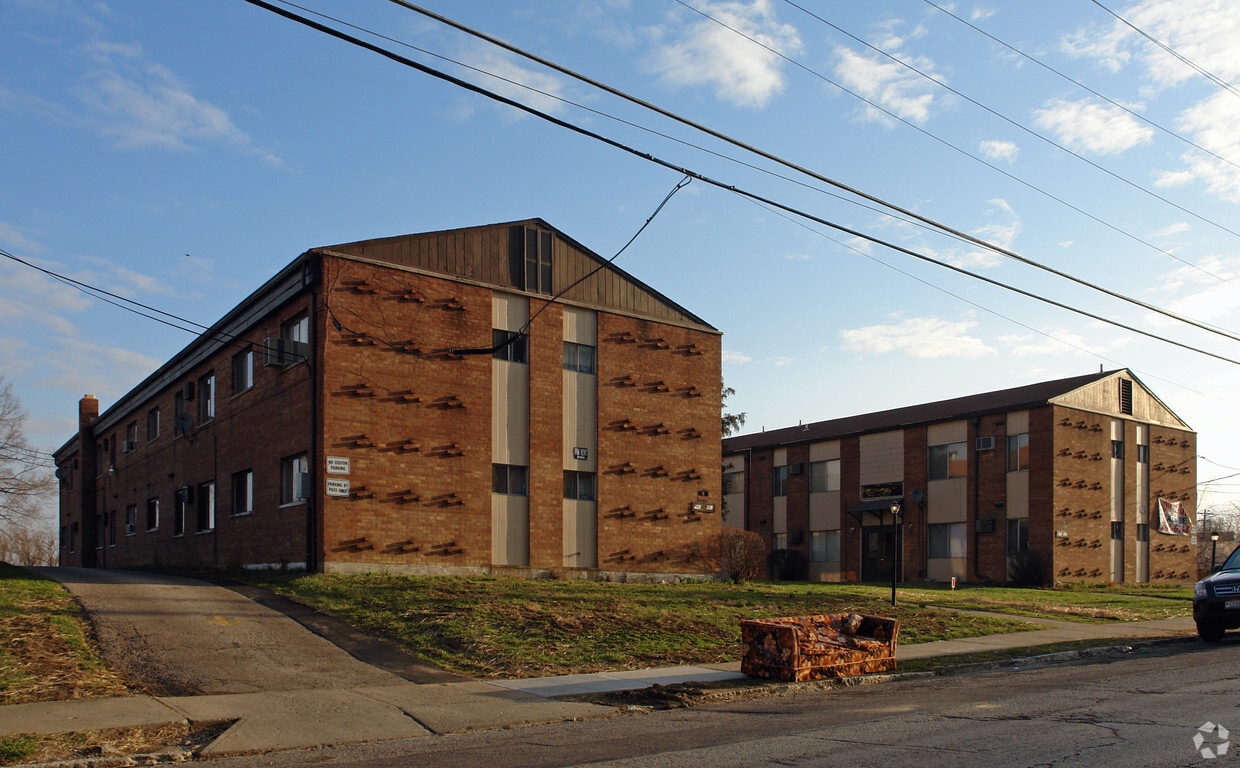 Building Photo - Beecher 860