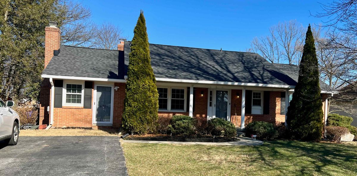 Foto principal - 8104 Broadview Dr