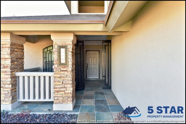 Building Photo - 1416 Stone Canyon Way