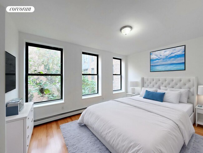 Foto del edificio - 372 Manhattan Ave