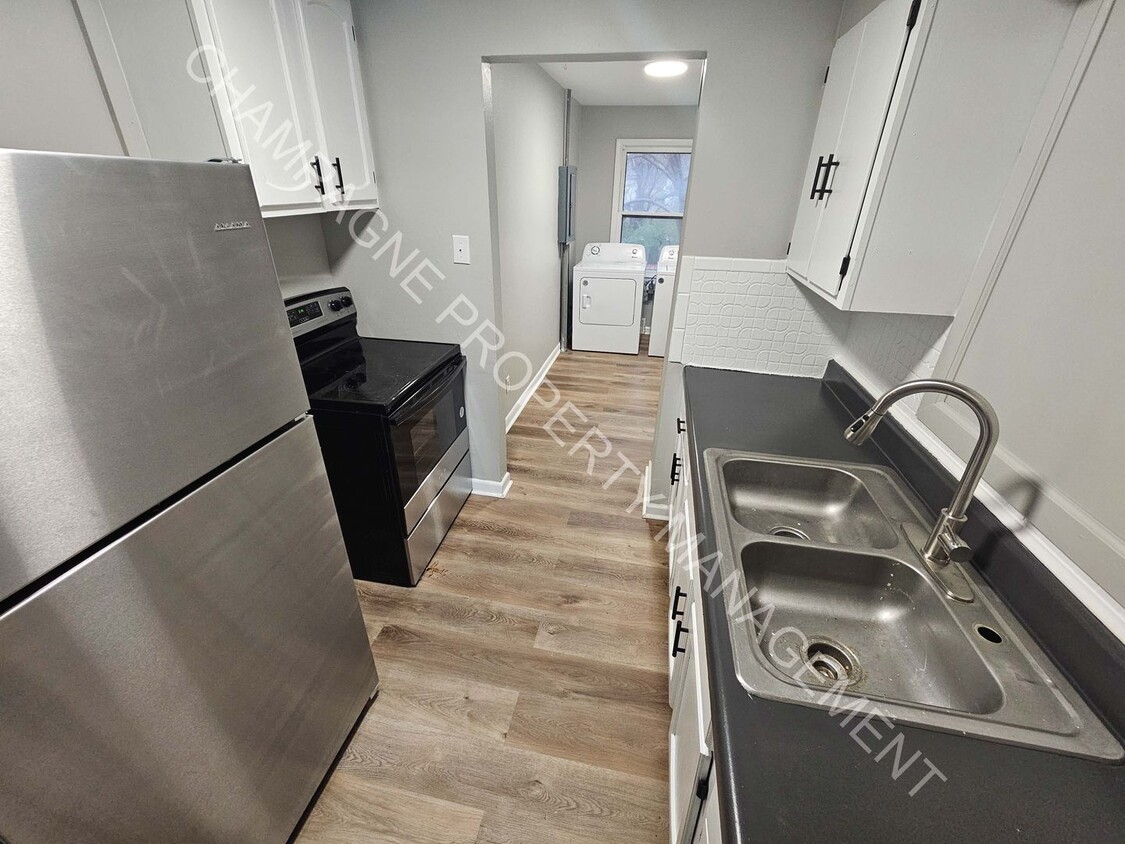 Foto principal - 8622 E 59th St