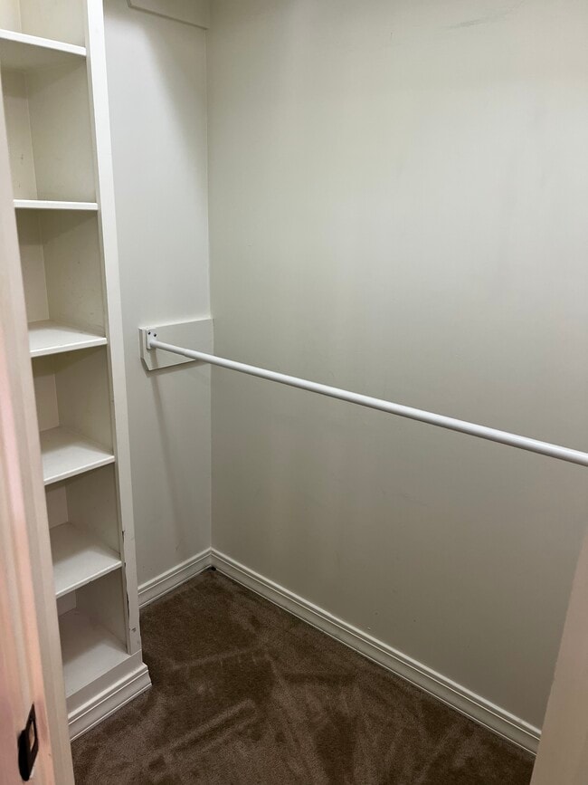 Photo - 1 W Spruce House