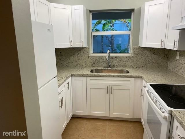 Primary Photo - 2 br, 1.5 bath Townhome - 2555 Polk St