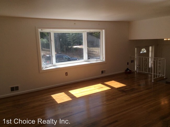 Building Photo - 4 br, 2.5 bath House - 11302 Duxbury Dr