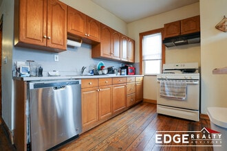 Building Photo - 346 Faneuil St