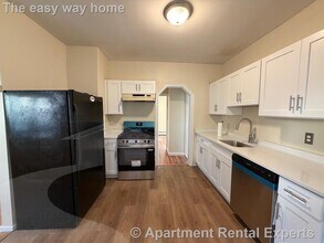 Building Photo - 71 Winchester St