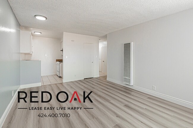 Foto del edificio - 17341 Hurley St