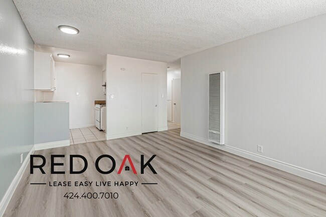 Building Photo - 17341 Hurley St