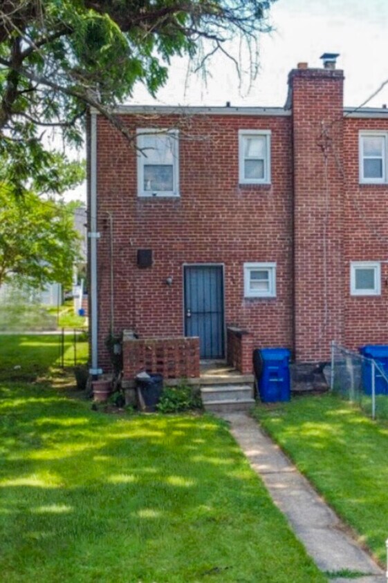 Building Photo - 3329 Ingleside Ave