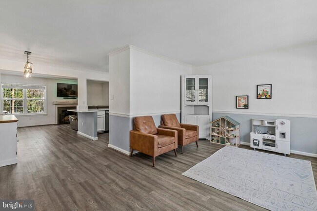 Foto del edificio - 6064 Old Landing Way