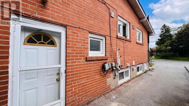 Photo du bâtiment - 147 Roywood Dr
