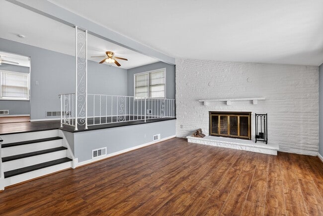 Building Photo - 77 Marsh Ave