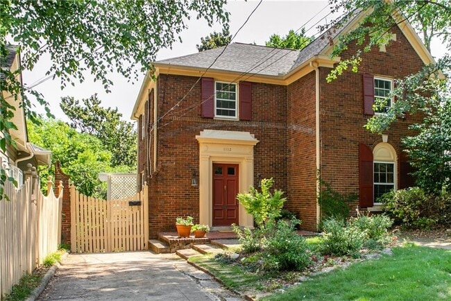 Building Photo - 1112 Austin Ave NE