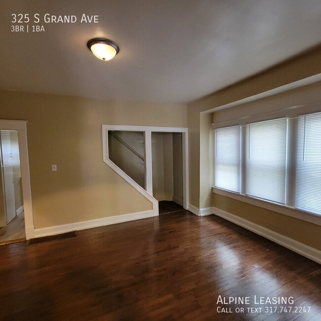 Foto del edificio - 325 S Grand Ave