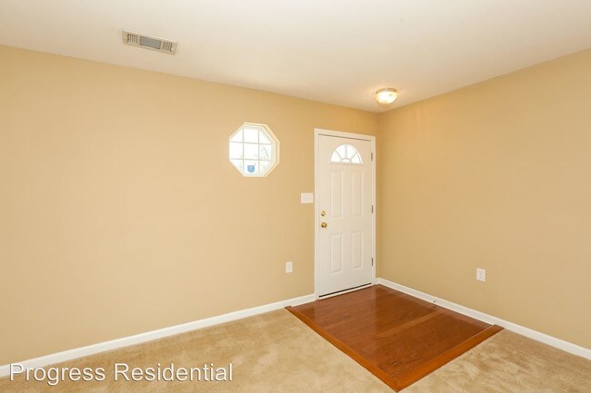 Building Photo - 1035 Clover Gap Dr