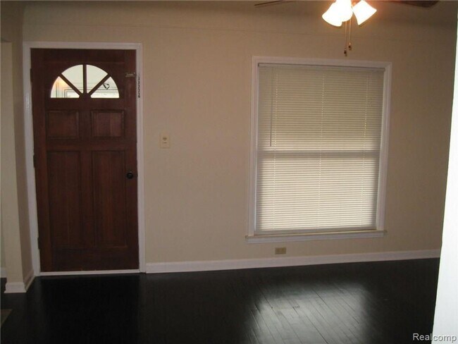 Foto del edificio - Remodeled Home