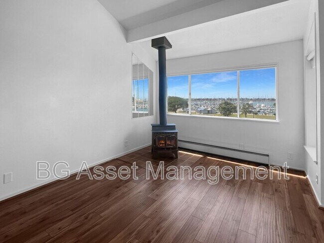 Building Photo - 1205 Melville Sq