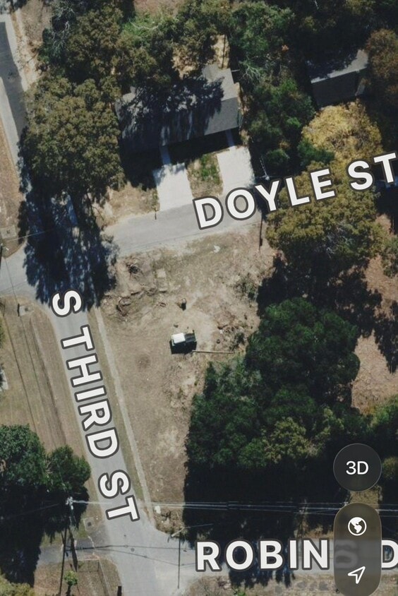 Building Photo - 301 Doyle St