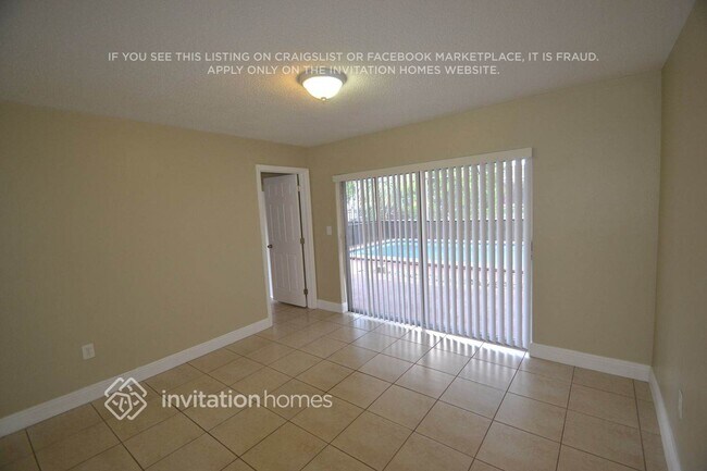 Foto del edificio - 8469 Windsor Dr