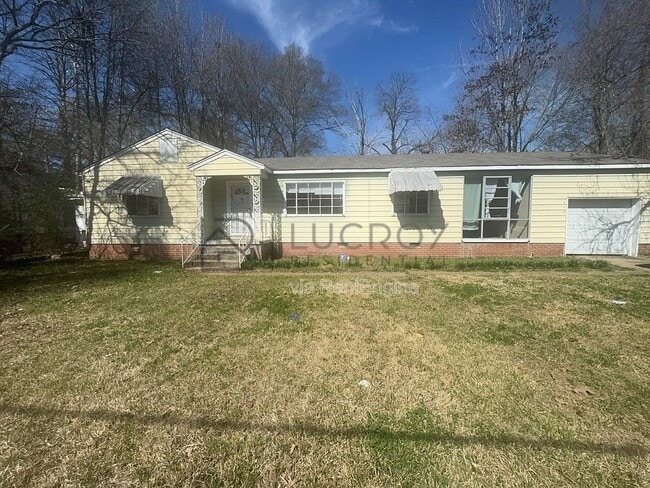 Photo - 316 Woody Dr House