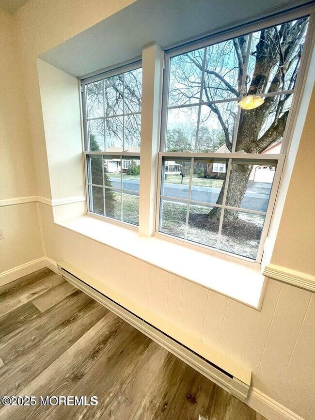Foto del edificio - 19B Maplewood Dr