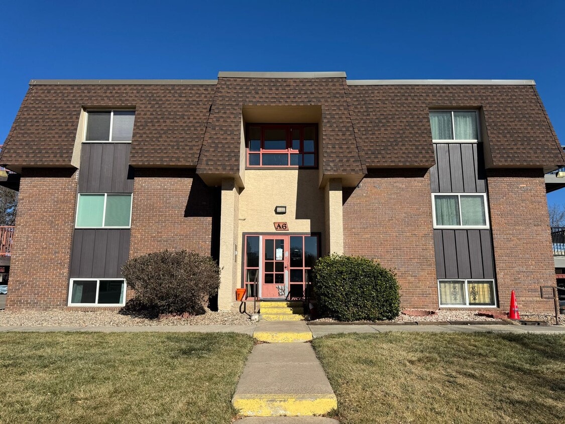 Spacious single bedroom condo in SE Denver - Spacious single bedroom condo in SE Denver