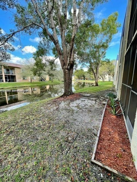 Foto del edificio - 183 Lakeview Dr