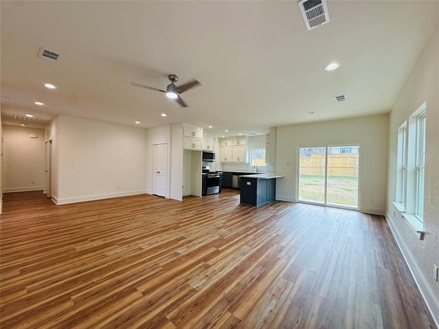 Foto del edificio - 1205 Hemphill St