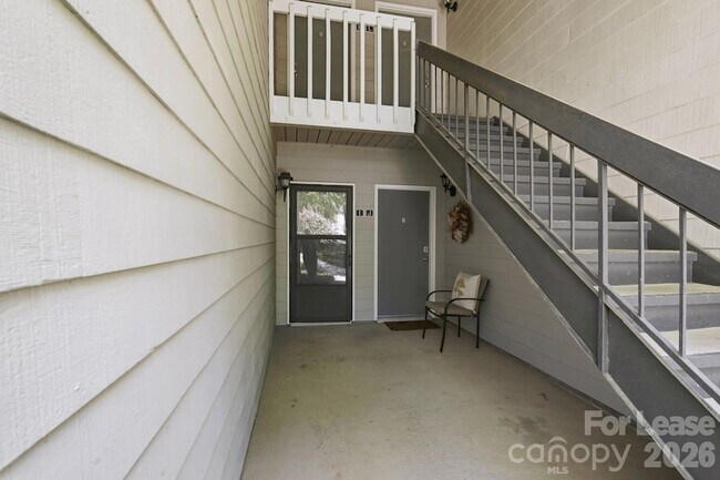 Foto del edificio - 2900 Heathstead Place